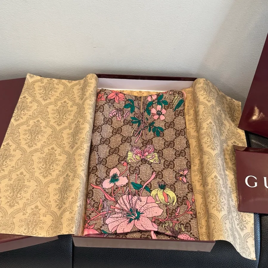 Gucci brown canvas mini bag catalog photo