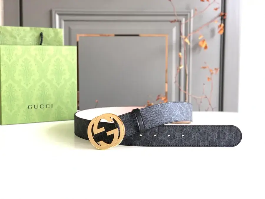 Gucci black leather belt catalog photo