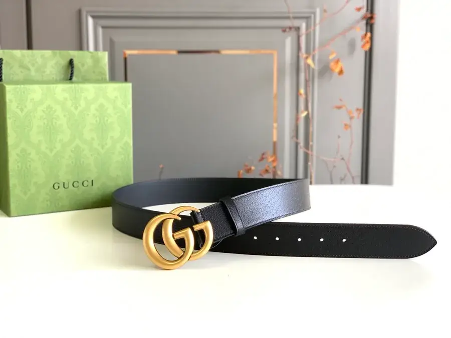 Gucci black leather belt catalog photo
