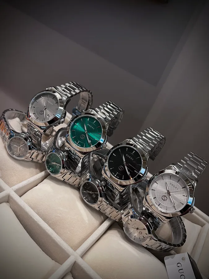 Gucci silver watch catalog photo
