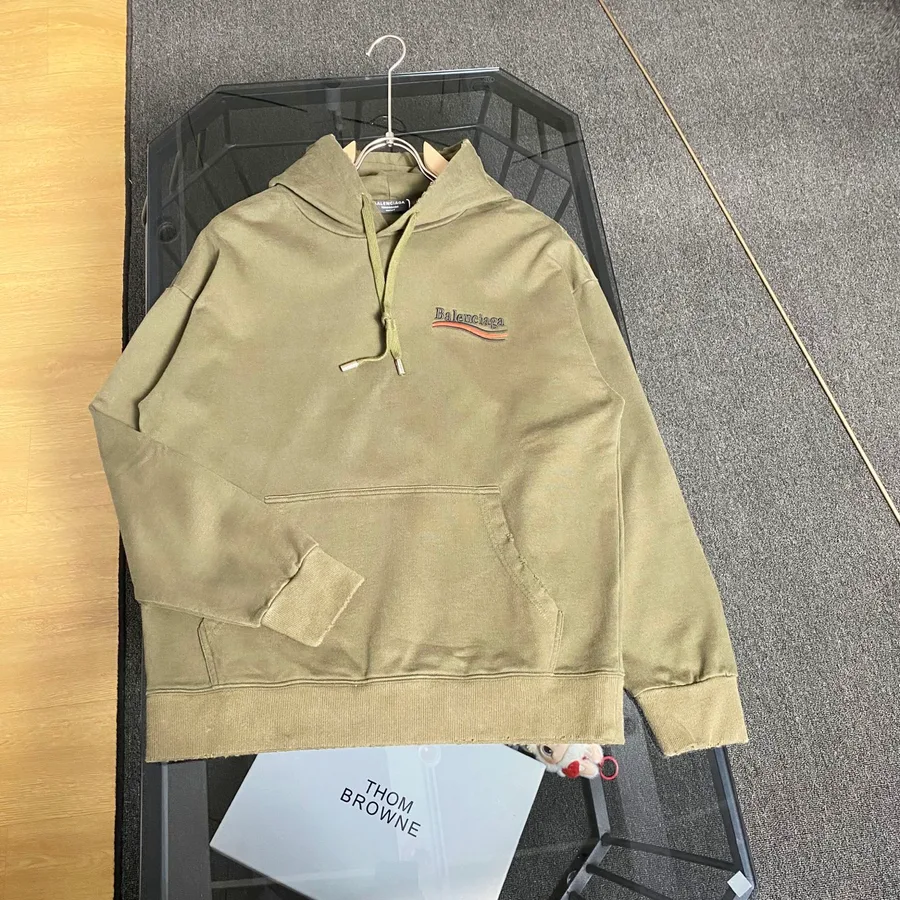 Balenciaga garment — ref 815311