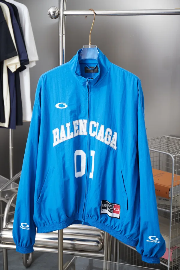 Balenciaga blue garment — ref 821170