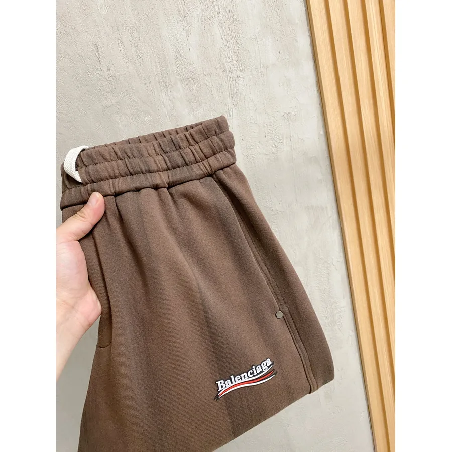 Balenciaga brown garment — ref 834838
