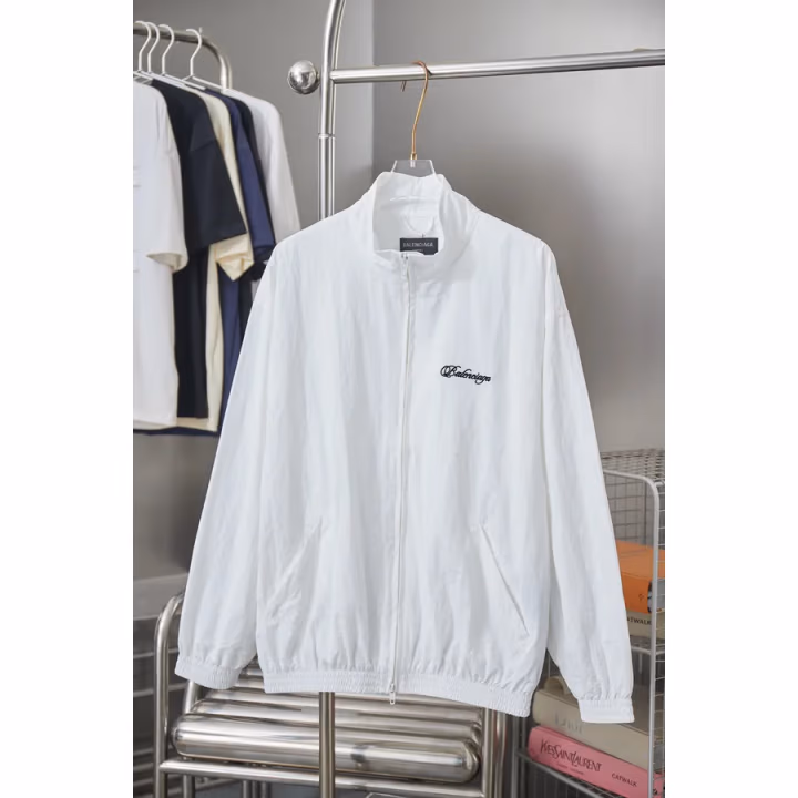 Balenciaga white jacket — ref 821069
