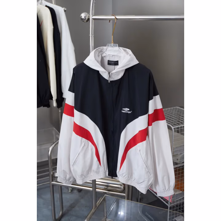 Balenciaga white jacket — ref 821166