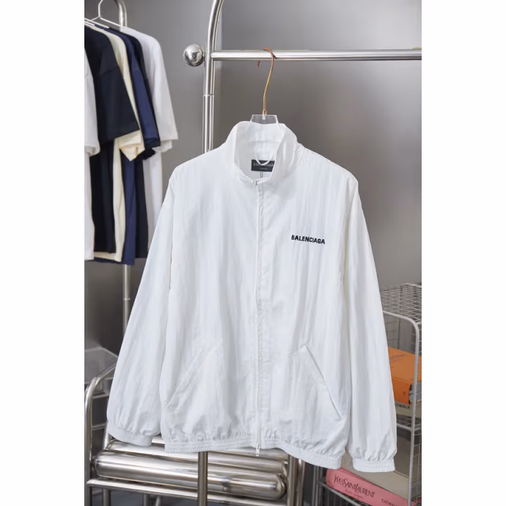 Balenciaga white jacket — ref 821183