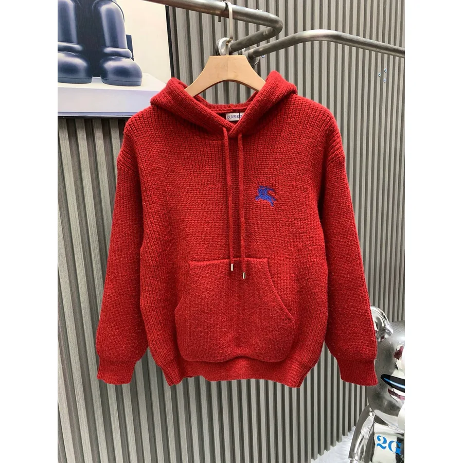 Burberry red garment — ref 807200