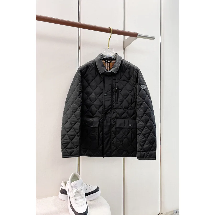 Burberry black garment — ref 829391