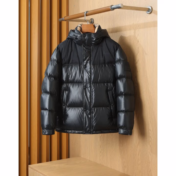 Burberry black down jacket — ref 825052