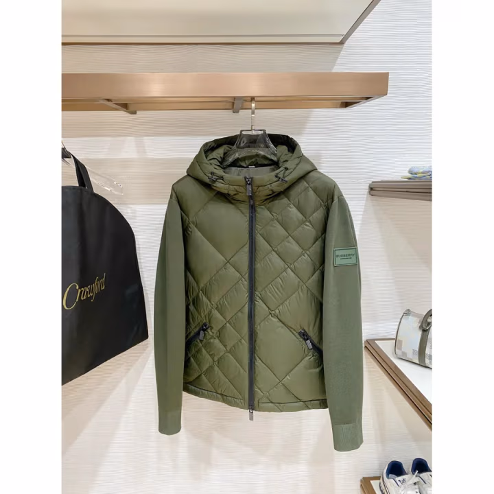 Burberry green down jacket — ref 824796