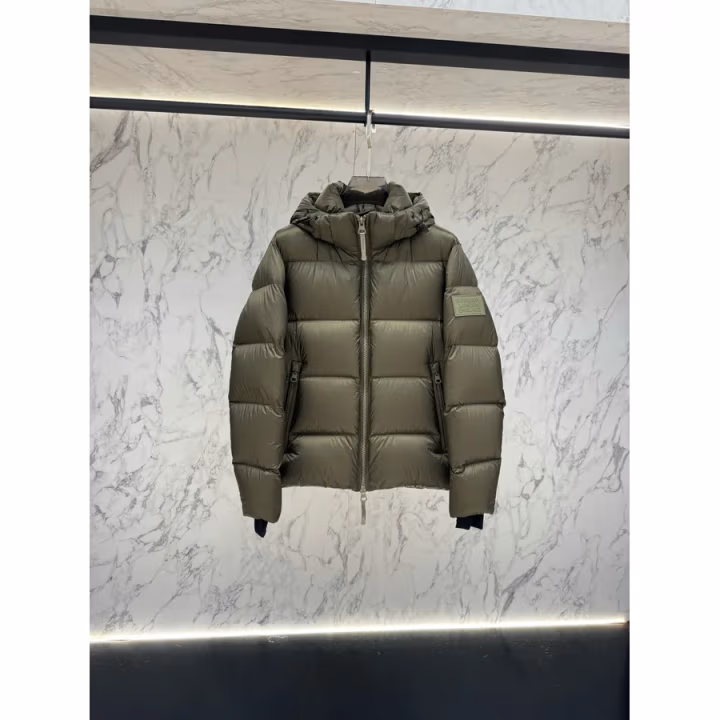 Burberry green down jacket — ref 824977