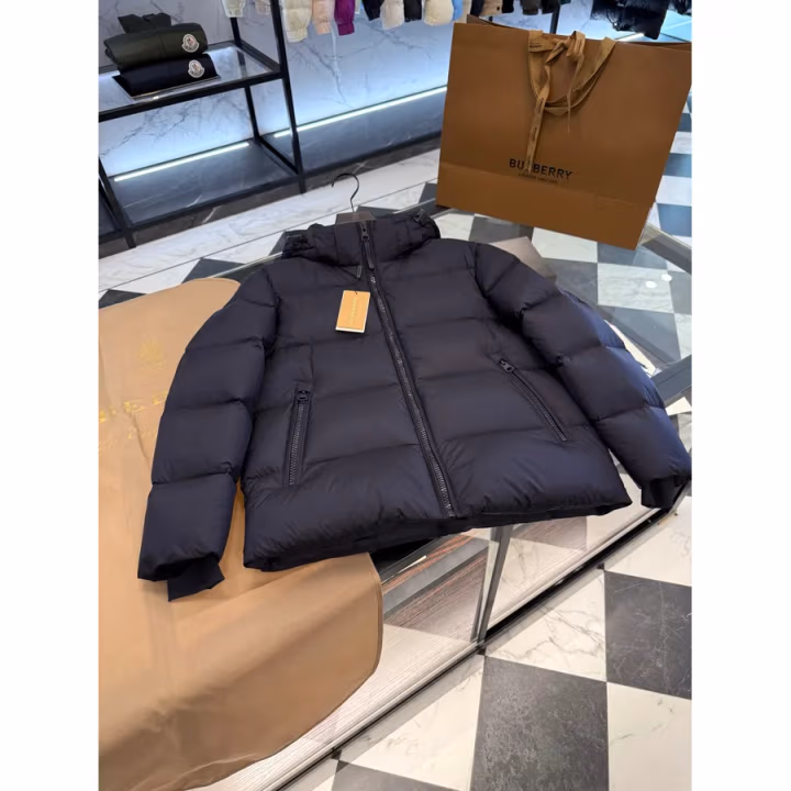 Burberry navy down jacket — ref 838943