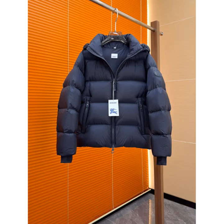 Burberry navy down jacket — ref 832274