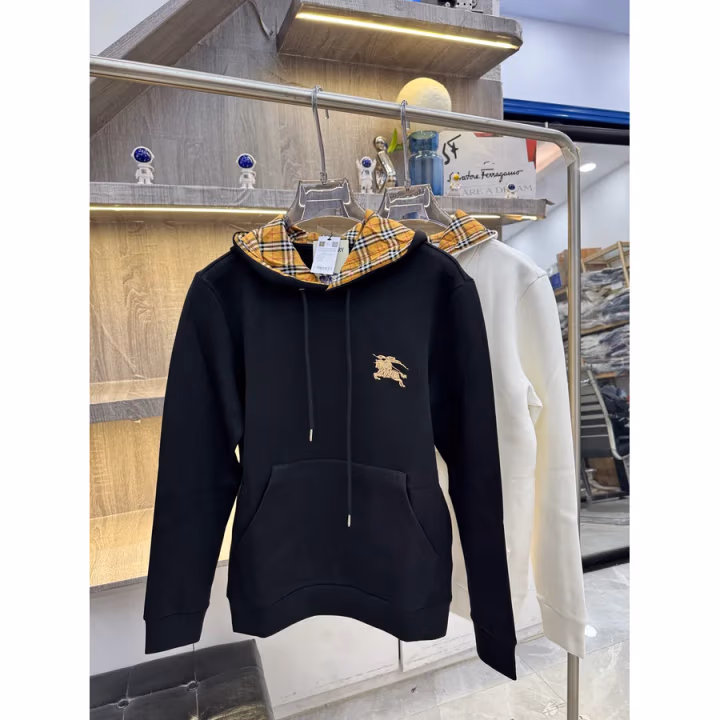 Burberry black hoodie — ref 823275