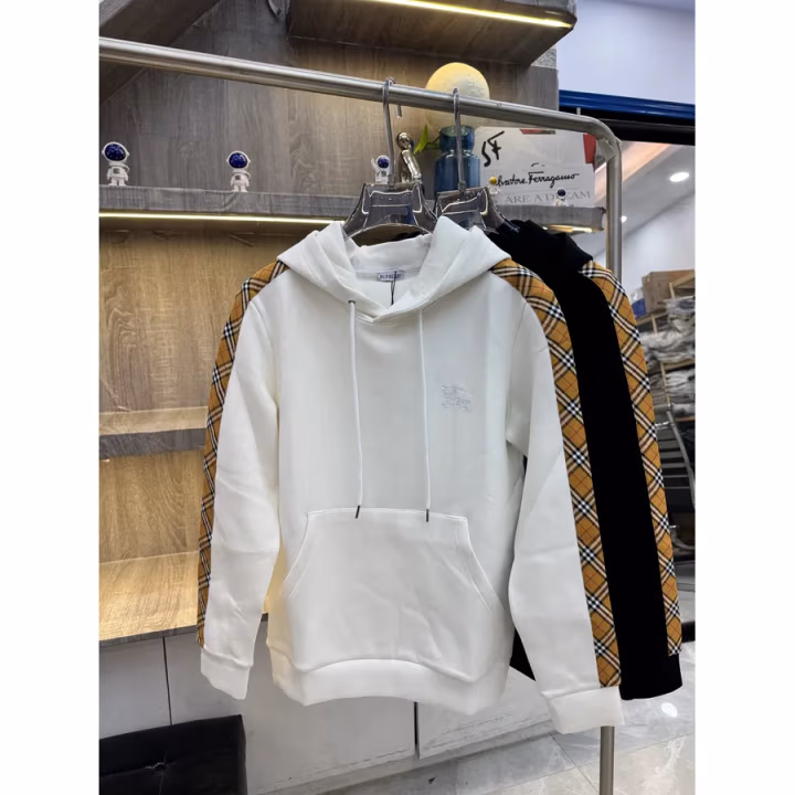 Burberry white hoodie — ref 820756