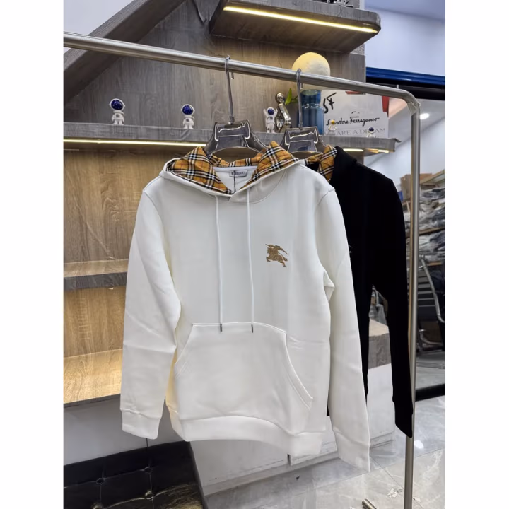 Burberry white hoodie — ref 823274