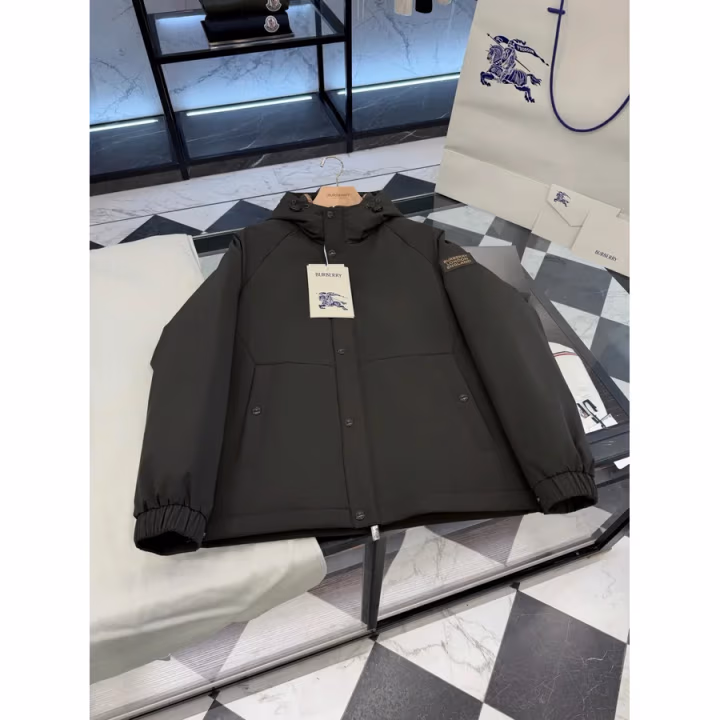Burberry black jacket — ref 829333