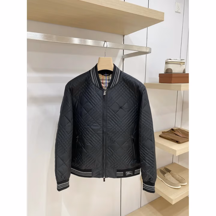 Burberry black jacket — ref 841890