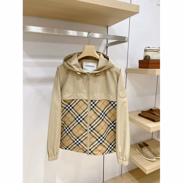 Burberry cream jacket — ref 807400