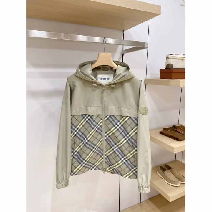 Burberry cream jacket — ref 807401