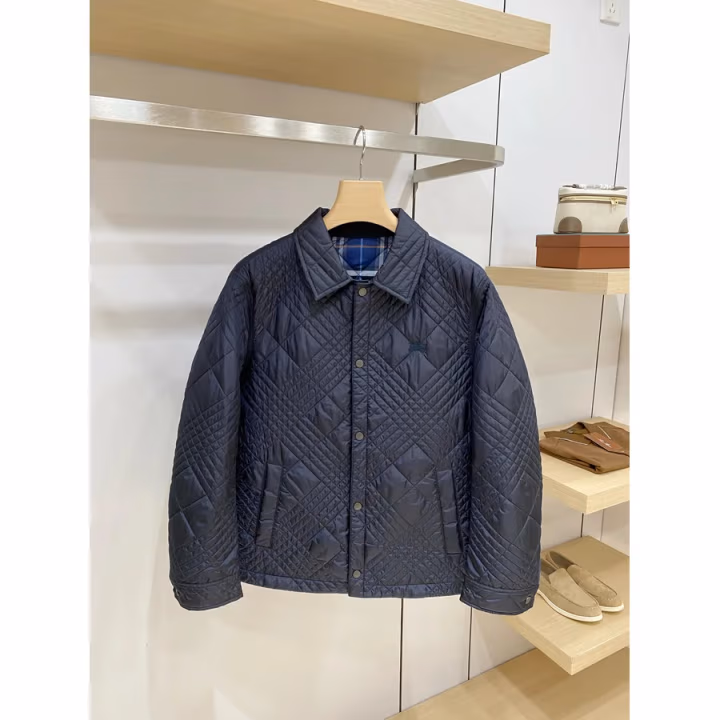 Burberry navy jacket — ref 807403