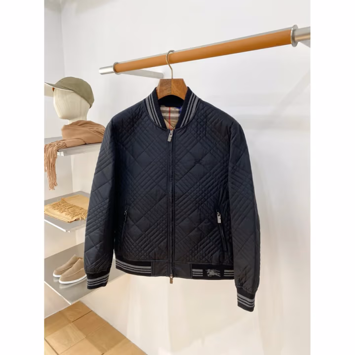 Burberry navy jacket — ref 816909