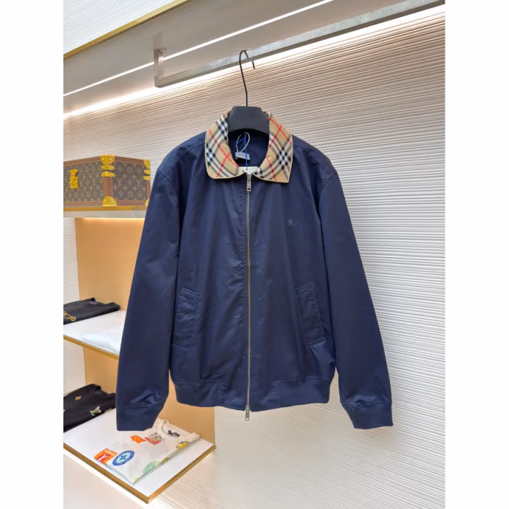 Burberry navy jacket — ref 819612