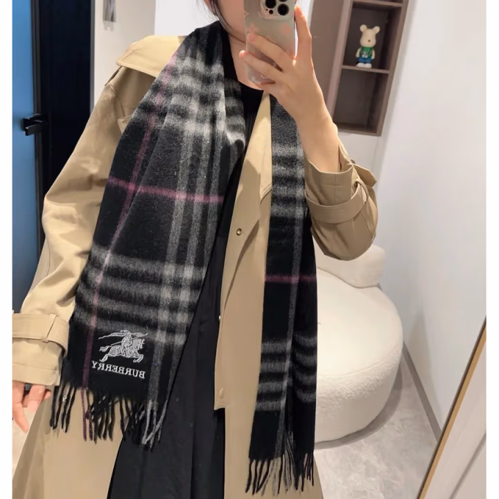 Burberry black scarf — ref 844980