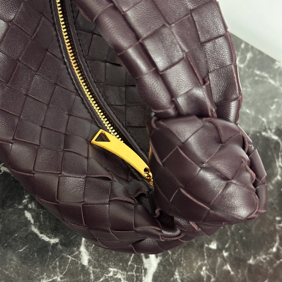 Bottega Veneta burgundy shoulder bag — ref 771853