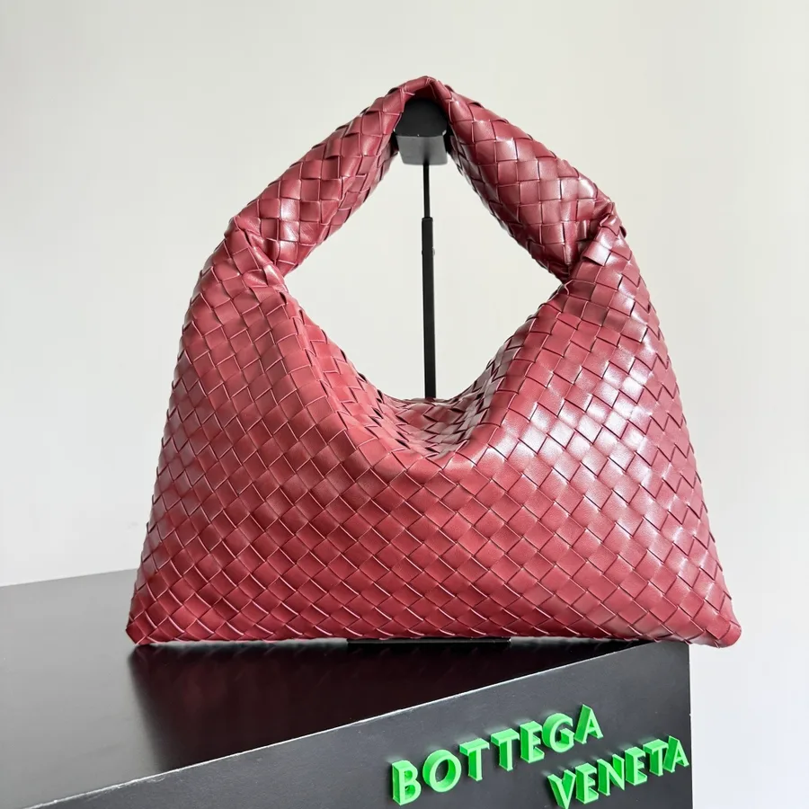 Bottega Veneta burgundy shoulder bag — ref 785701