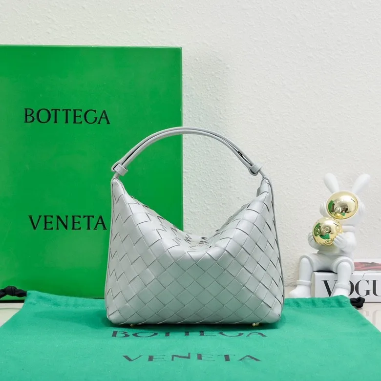 Bottega Veneta silver shoulder bag — ref 785755