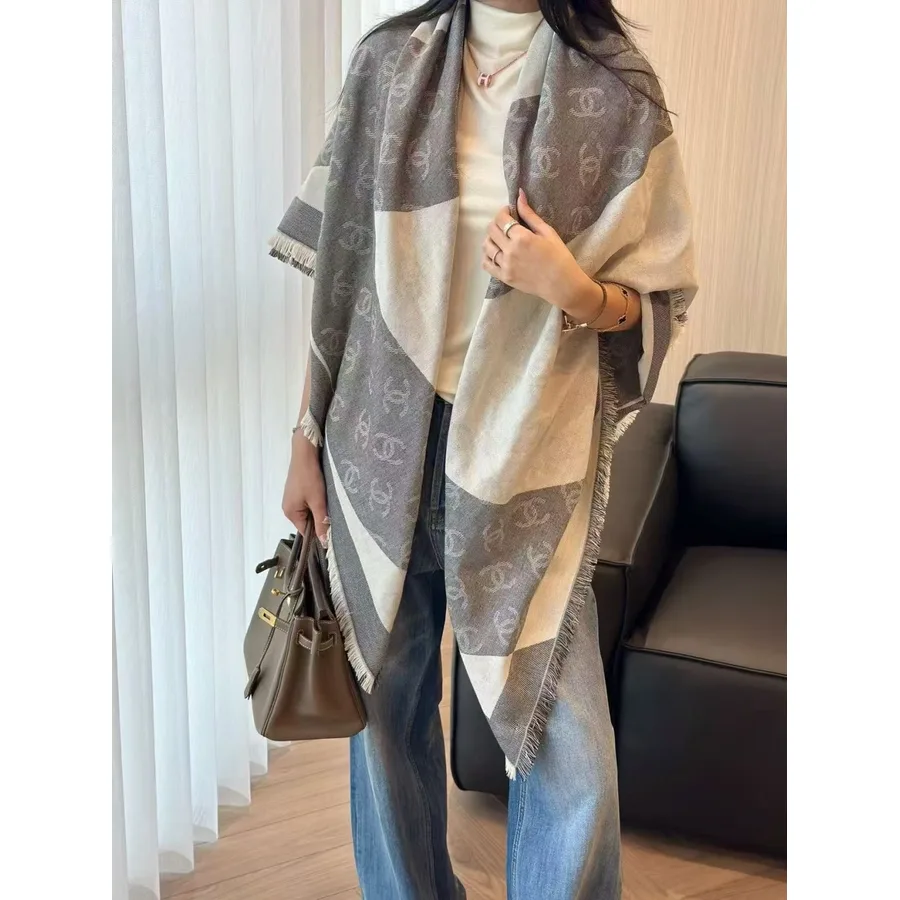 Chanel grey accessory — ref 844923