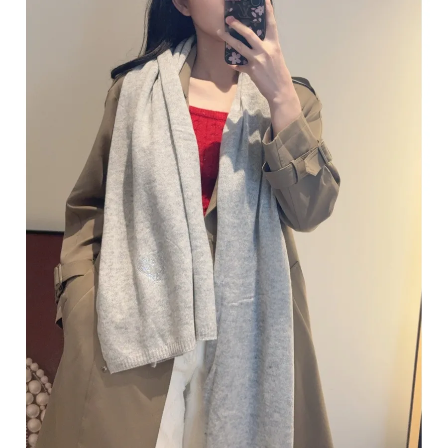 Chanel grey accessory — ref 844952