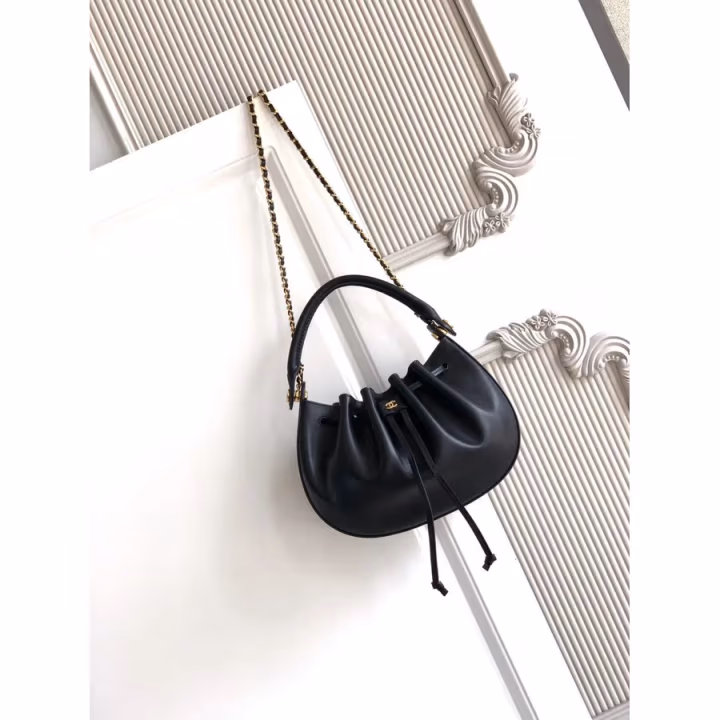 Chanel black bucket bag — ref 794532