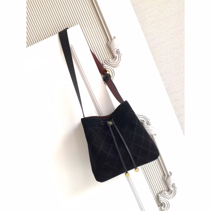 Chanel black bucket bag — ref 794703