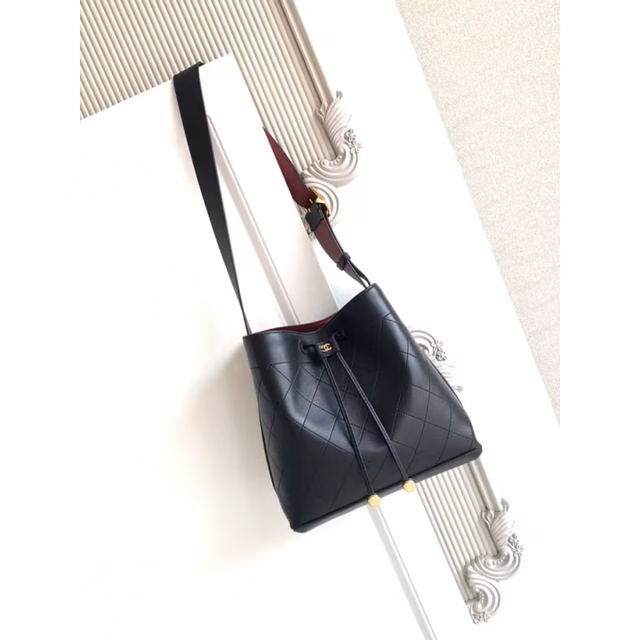 Chanel black bucket bag — ref 794706