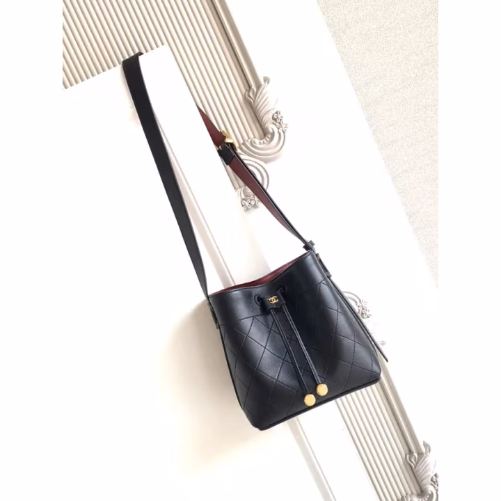 Chanel black bucket bag — ref 794713