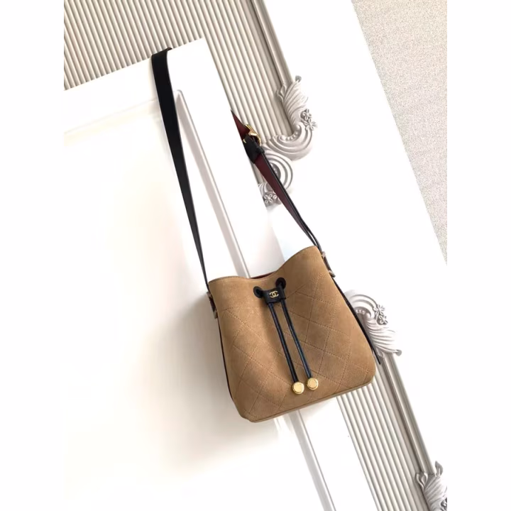 Chanel caramel bucket bag — ref 794710