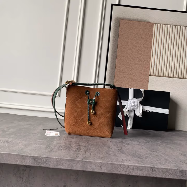 Chanel caramel bucket bag — ref 797700