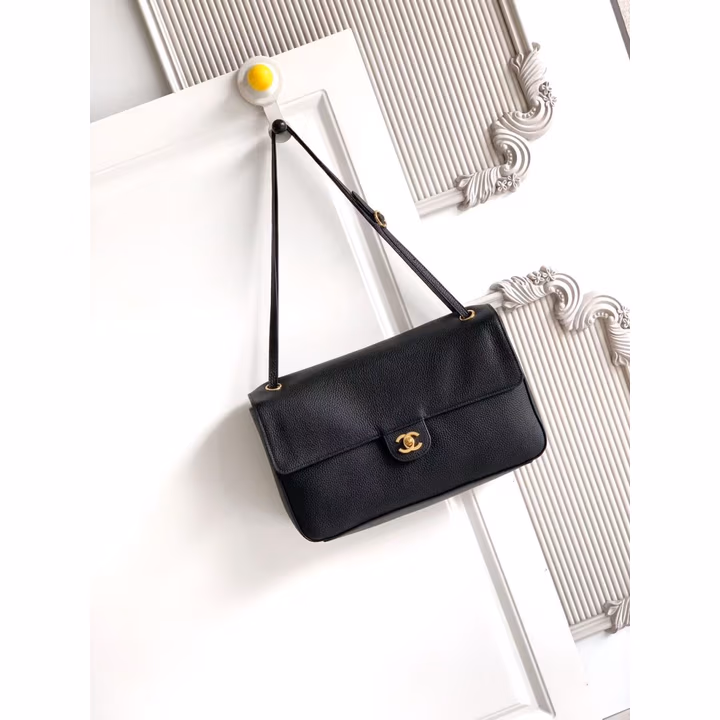 Chanel black caviar flap bag — ref 786273