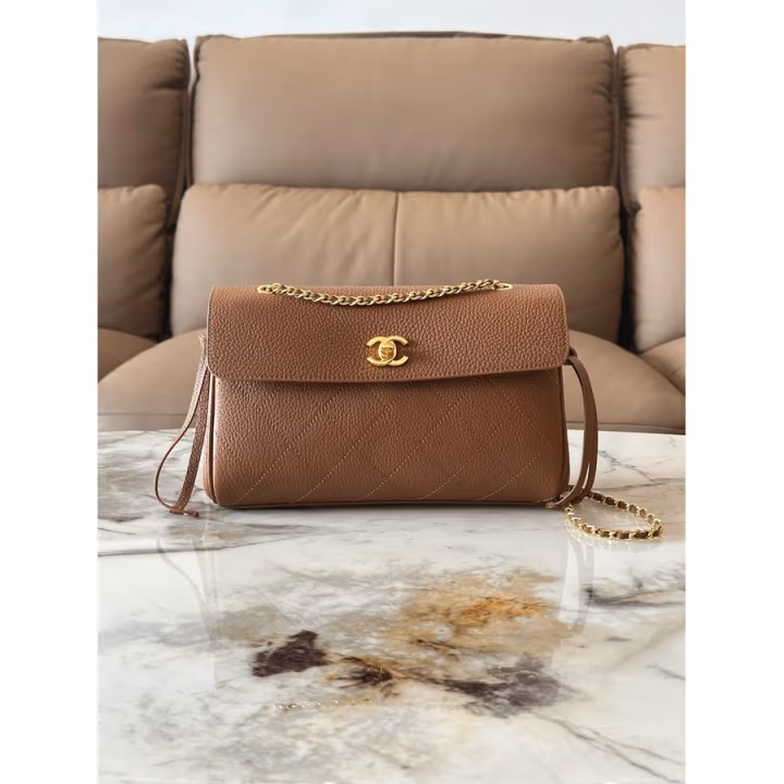 Chanel caramel caviar flap bag — ref 836981