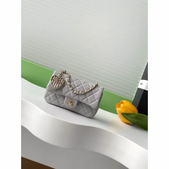 Chanel grey caviar flap bag — ref 752656