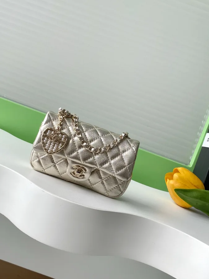 Chanel silver bag