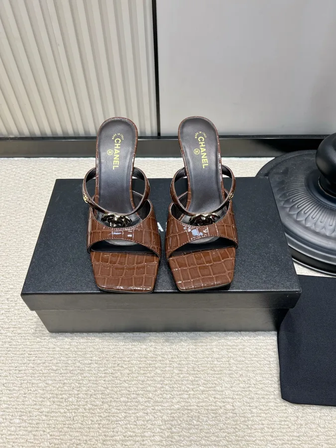 Chanel brown shoe — ref 792648