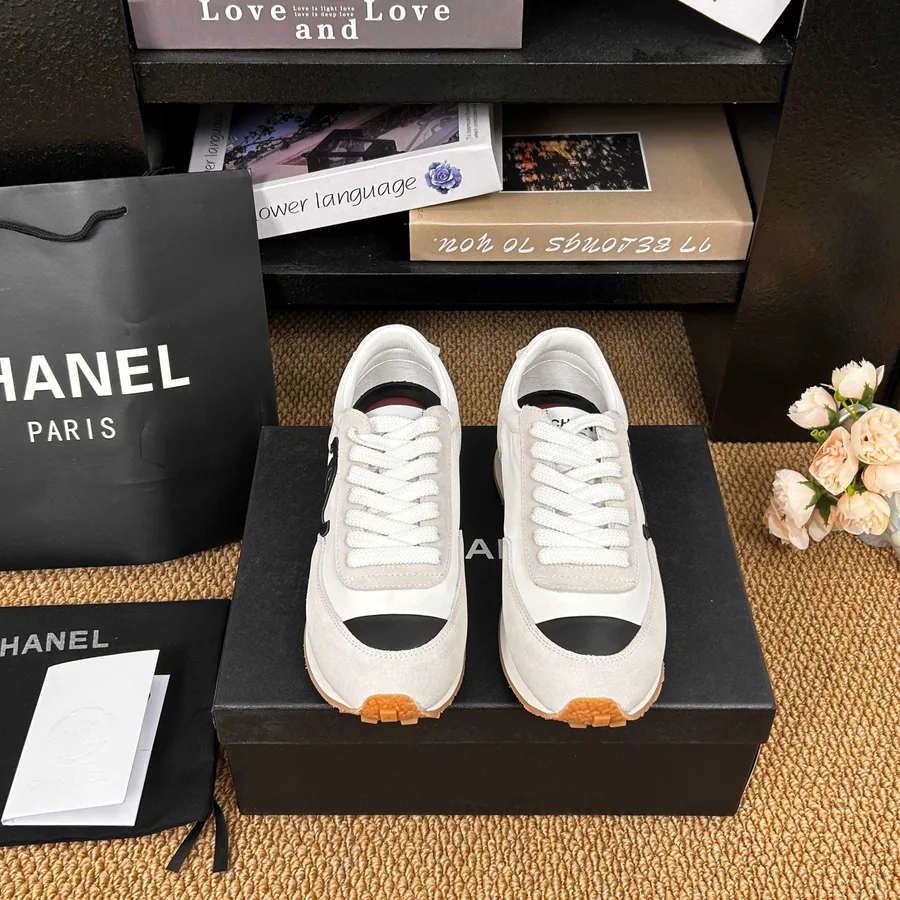 Chanel white shoe — ref 774726