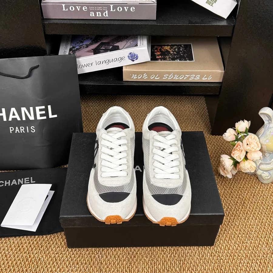 Chanel white shoe — ref 774728