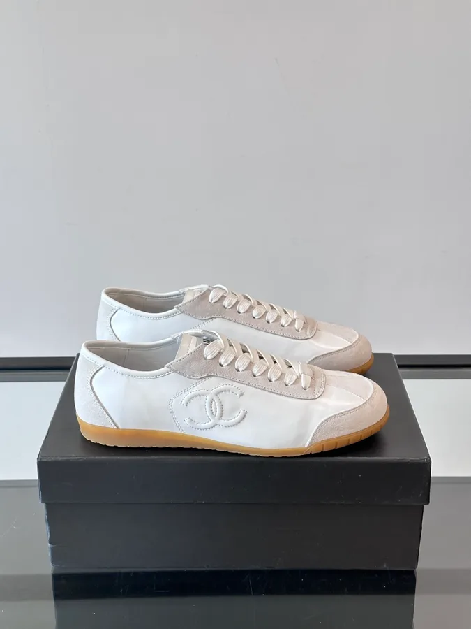 Chanel white shoe — ref 774569