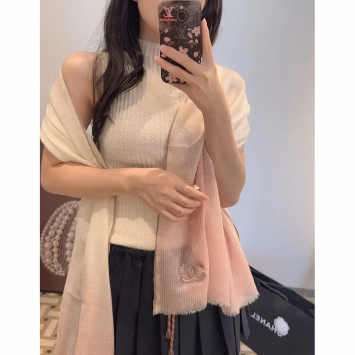Chanel cream silk scarf — ref 845044