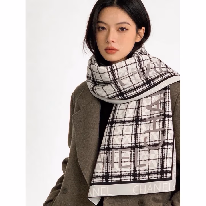 Chanel grey silk scarf — ref 811717