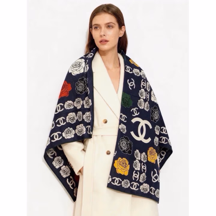 Chanel navy silk scarf — ref 811809